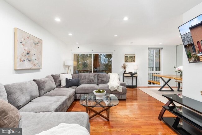 Building Photo - 4920 Herkimer St