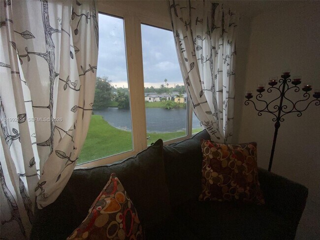 Building Photo - 8135 Sunrise Lakes Blvd