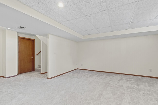 Building Photo - 2052 Ashford Rd