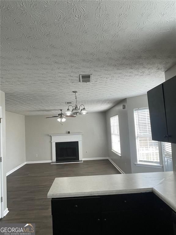 Building Photo - 700 Cannoli Ct