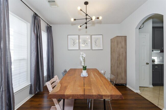 Building Photo - 3122 Glencullen Ln