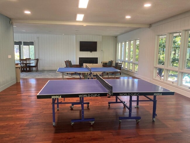 Building Photo - 6227 Shelter Creek Ln