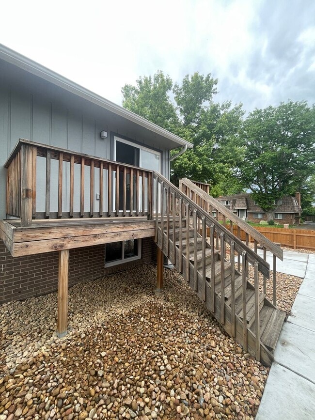 Building Photo - Renovated 3 Bedroom 1.5 Bathroom in Arvada!