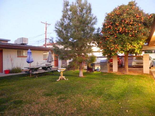 Building Photo - 2103 S Granada Dr