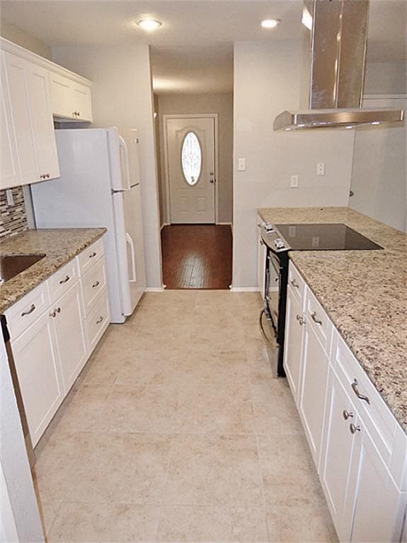 Building Photo - 4406 Kinloch Dr