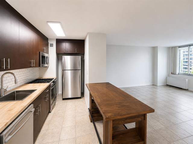 Building Photo - 3883 Turtle Creek Blvd