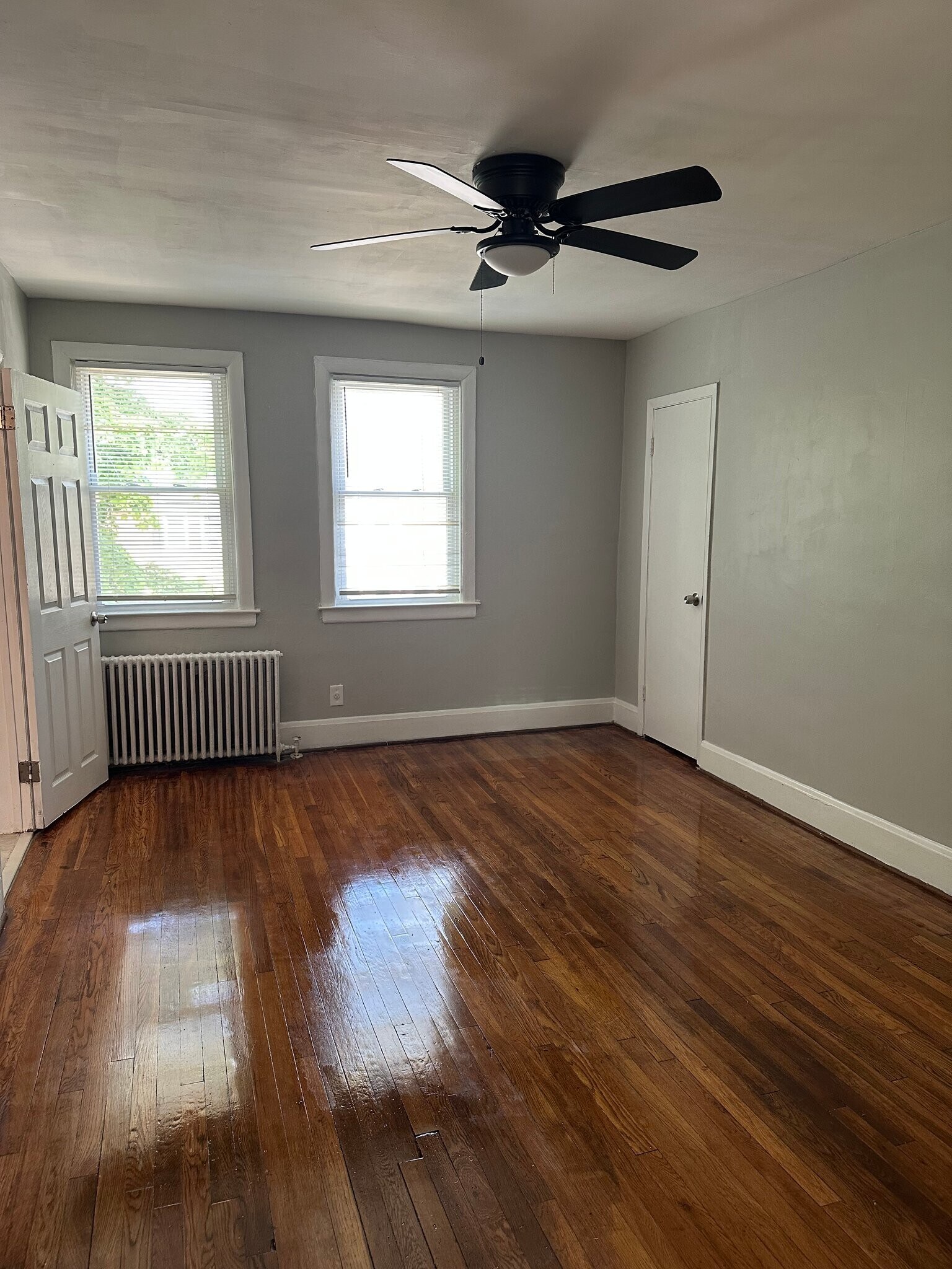 Building Photo - 4037 Cedardale Rd