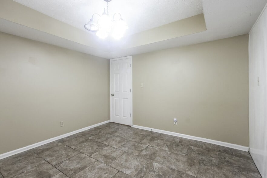 Building Photo - 1112 Delray Dr