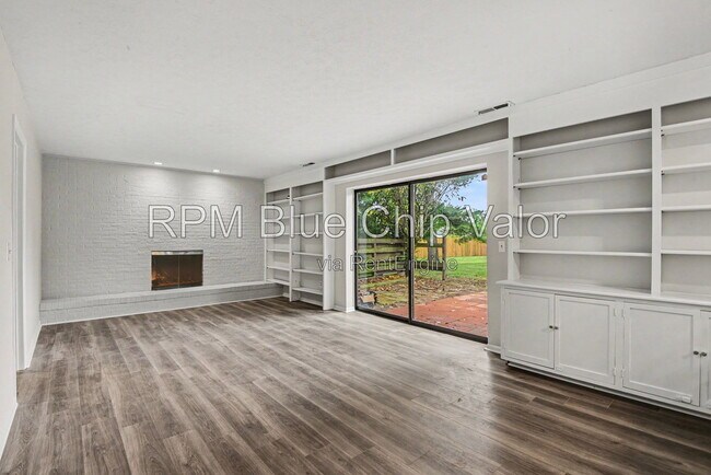 Building Photo - 1465 Eaton Ave