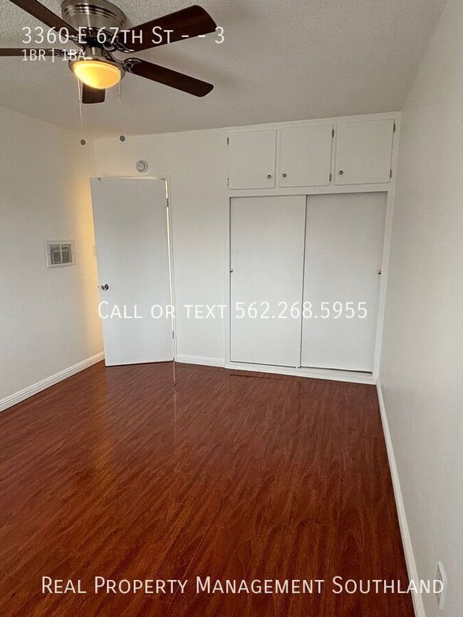 Building Photo - 1 Bedroom Available now! Accepting section...