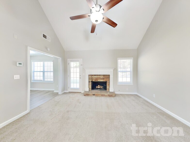 Building Photo - 210 Shenandoah Dr