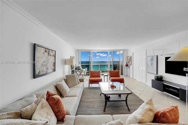 Building Photo - 3140 S Ocean Dr