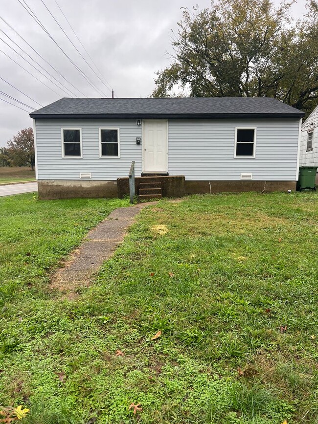 Primary Photo - Available NOW