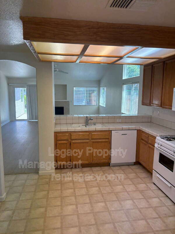 Building Photo - 9829 Lucca Way