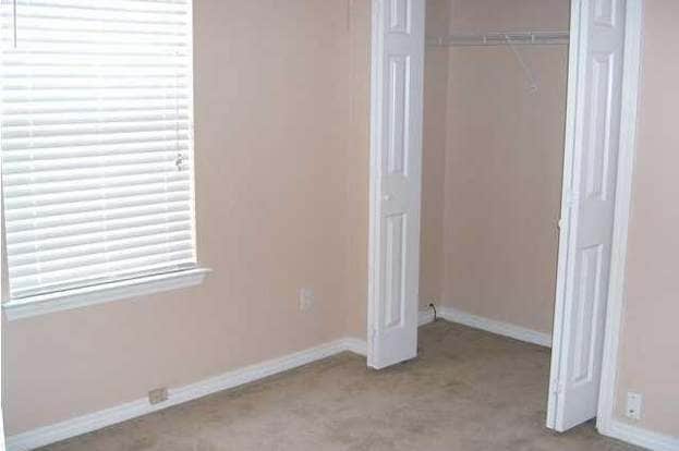 Building Photo - 1065 Antigua Cir