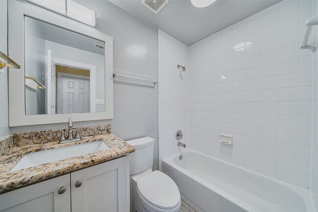 Building Photo - 3403 Hickory Creek Dr