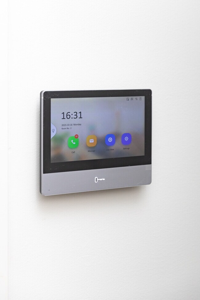 Building Photo - 1775 N Clybourn Ave