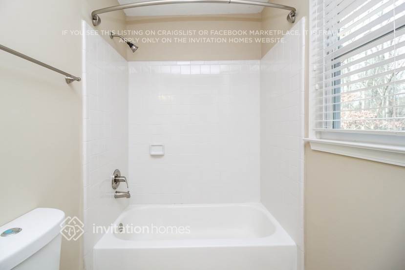 Building Photo - 1883 Guardian Way