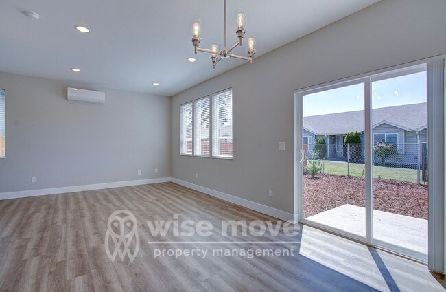 Building Photo - Garrison Square 3 bedroom- Brand New!