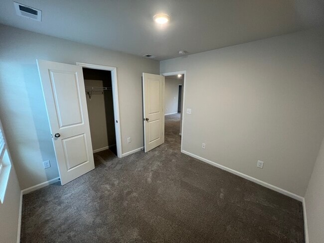 Building Photo - 1008 Minocqua Rd