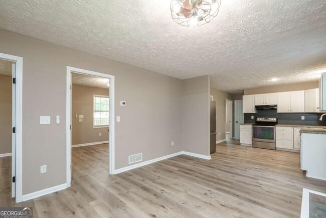 Building Photo - 3080 Meadow Trail