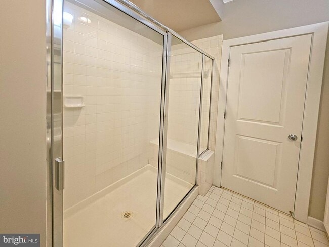 Building Photo - 12 S Regester St