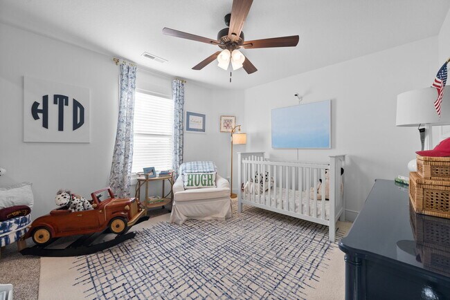 Building Photo - 331 Bluebriar Trace