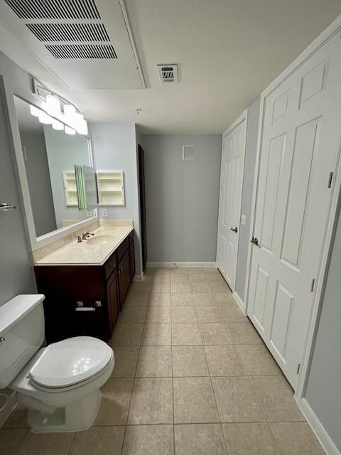 Building Photo - 7575 Kirby Dr