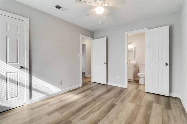 Building Photo - 4909 Hawk Cove