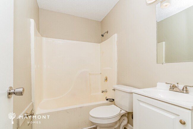 Building Photo - 21 Malbry Pl