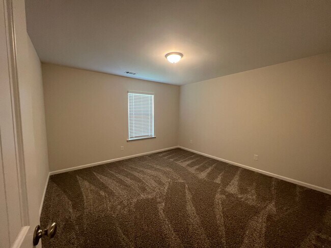 Building Photo - 105 Keats Grove Ct