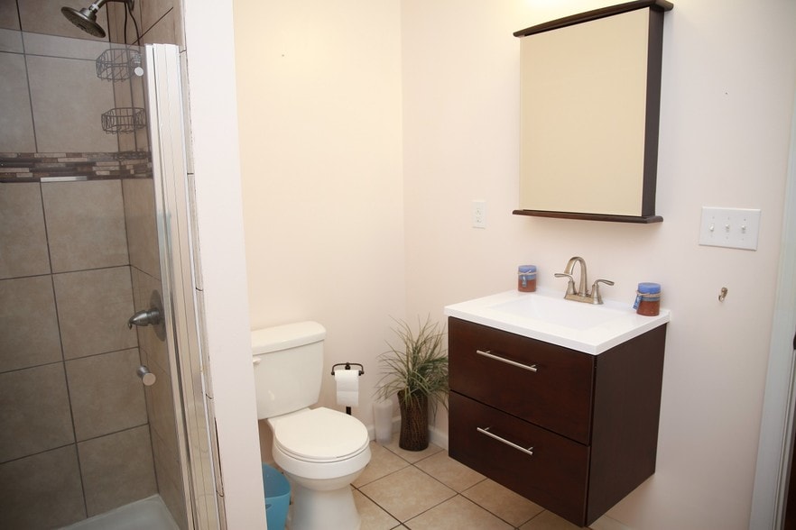 Building Photo - 4700 Rippling Pond Dr