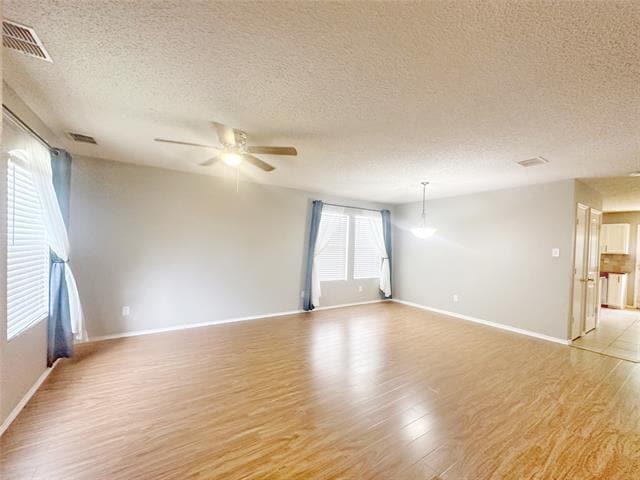 Building Photo - 4512 Bellcrest Dr