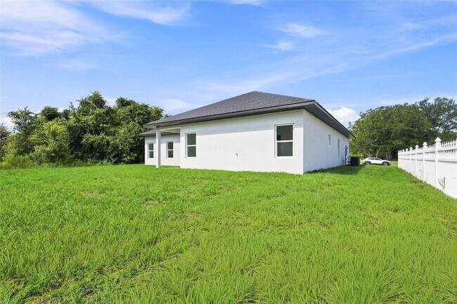 Building Photo - 16337 SW 17th Terr Rd