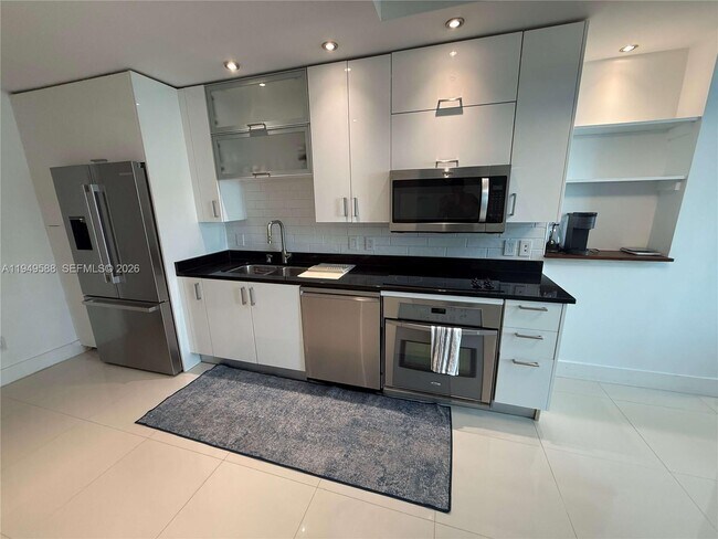 Building Photo - 60 SW 13th St