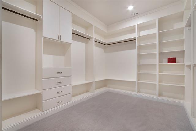 Building Photo - 1520 Chisholm Trail