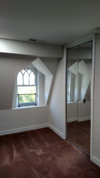 Building Photo - 2213 Floyd Ave.