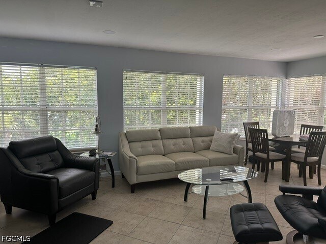 Building Photo - 13520 Stratford Pl Cir