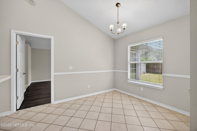 Building Photo - 3550 Sheldrake Dr