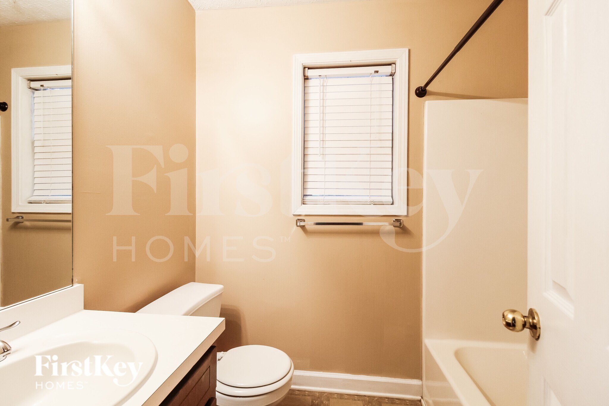 Building Photo - 5082 Memory Ln