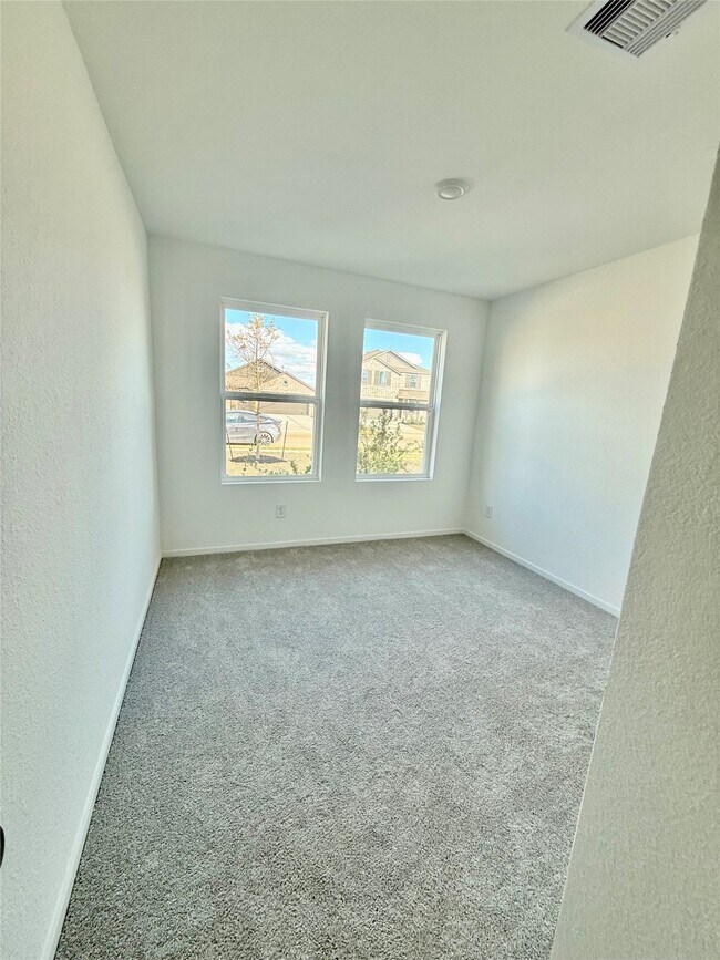 Building Photo - 16211 Rustic Pr Dr