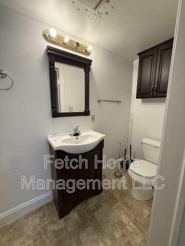 Building Photo - 243 Old Leacock Rd