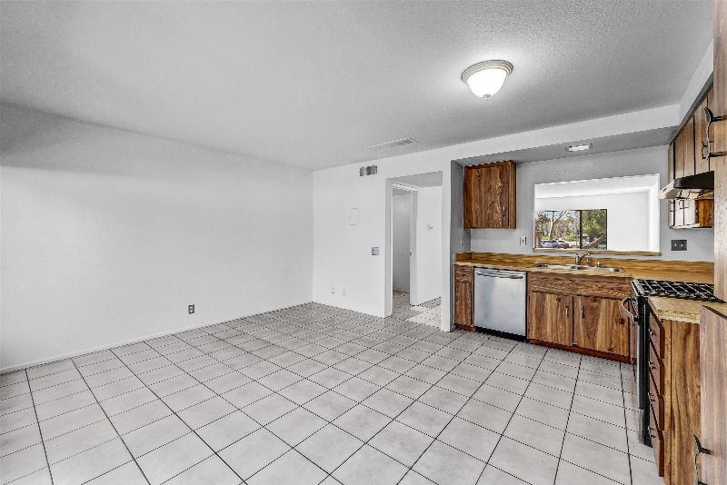 Building Photo - 25885 Trabuco Rd