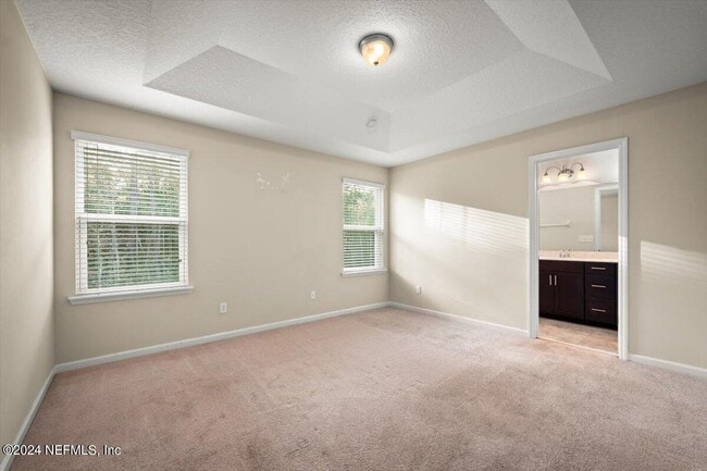 Building Photo - 215 Richmond Dr