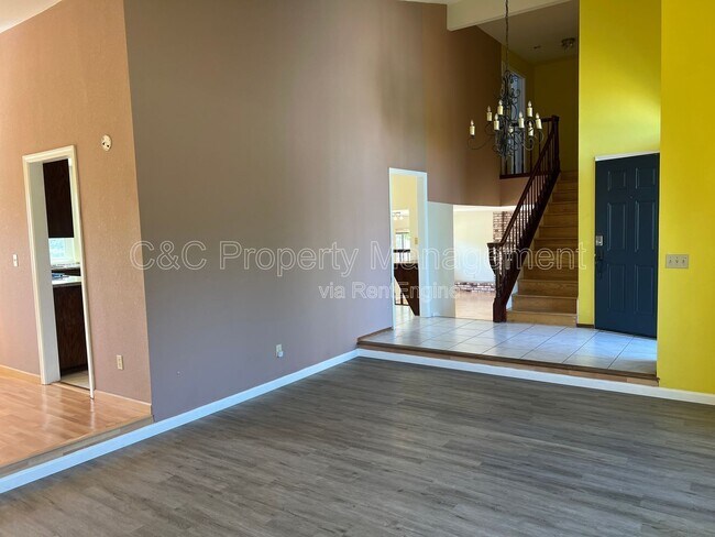 Building Photo - 293 Saybrook Way