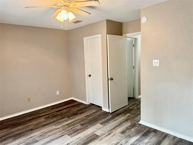 Building Photo - 301 Shady Grove Dr