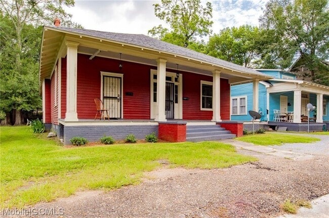 Primary Photo - 12 Kenneth St