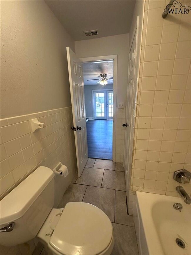 Building Photo - 4638 Cascades Dr