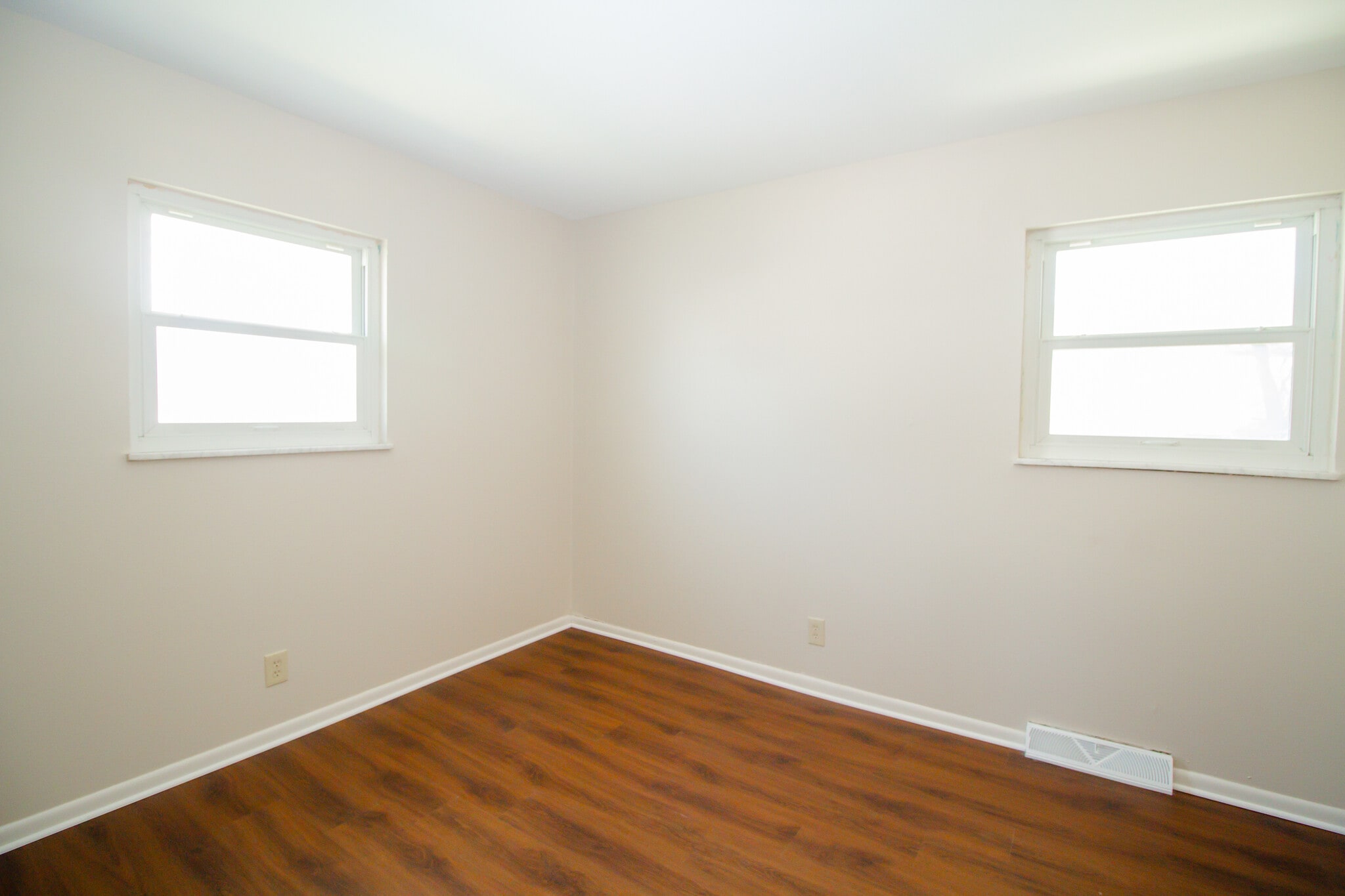 Building Photo - 29 Roseanna Dr