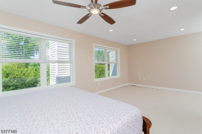Building Photo - 24 DeCroce Ct